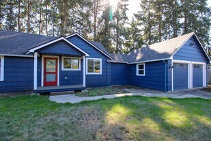 860 Boxwood Ln SE in Salem, OR - Building Photo