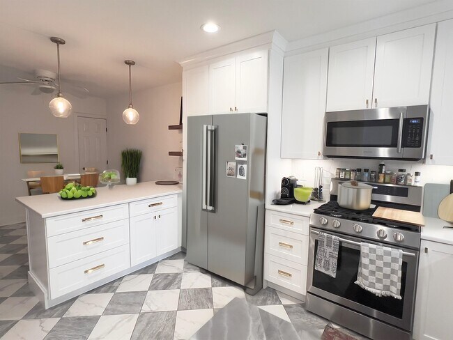 726 S 16th St in Philadelphia, PA - Building Photo - Building Photo