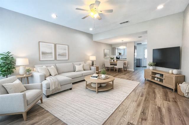 2403 Kingsford Ct in Arlington, TX - Building Photo - Building Photo