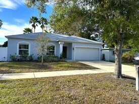 8848 92nd St in Seminole, FL - Building Photo