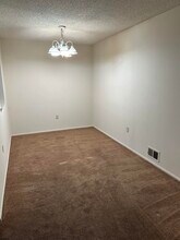 110 Iroquois Dr in Absecon, NJ - Building Photo - Building Photo