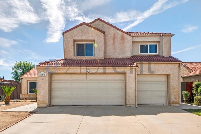 318 Mesa Verde Ave in Palmdale, CA - Building Photo - Building Photo