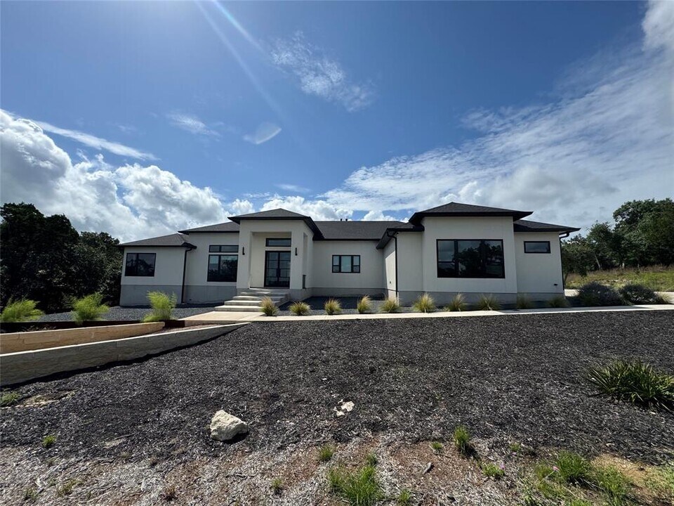 234 Campolina Ln in Driftwood, TX - Building Photo