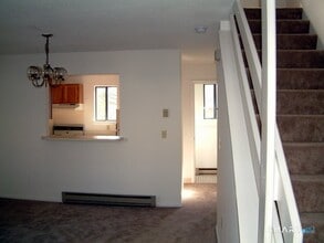 124 Coalpit Hill Rd in Danbury, CT - Building Photo - Building Photo