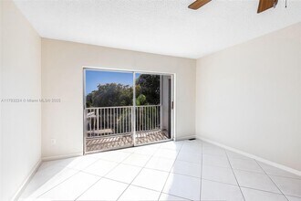 1701 Washington St in Hollywood, FL - Building Photo - Building Photo