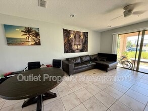 726 Artisan St in Orlando, FL - Building Photo - Building Photo