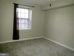 4862 S 28th St in Arlington, VA - Building Photo - Building Photo