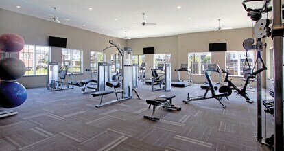 BelleMeade Apartments in West Des Moines, IA - Building Photo - Building Photo