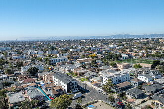 3653 Halldale Ave in Los Angeles, CA - Building Photo - Building Photo