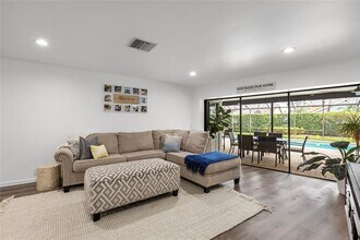 4117 Crosswater Dr in Tampa, FL - Building Photo - Building Photo