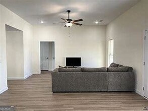 135 Hughes Dr in Warner Robins, GA - Building Photo - Building Photo
