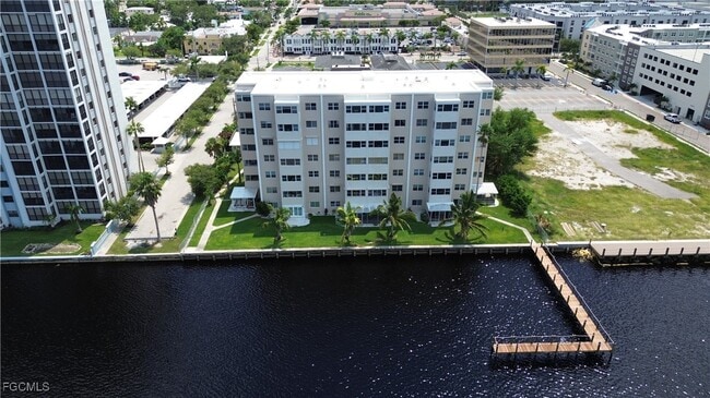 1900 Clifford St in Ft. Myers, FL - Building Photo - Building Photo