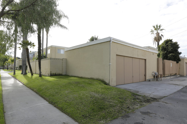 764 Fondren St in Orange, CA - Building Photo - Building Photo