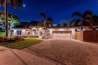 6541 NE 20th Ave in Fort Lauderdale, FL - Building Photo - Building Photo
