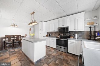 226 E 8th Ave in Conshohocken, PA - Building Photo - Building Photo