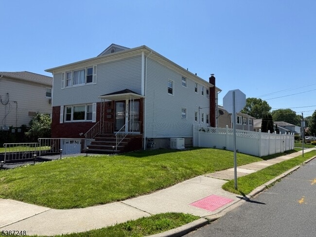 2538 Spruce St in Union, NJ - Building Photo - Building Photo