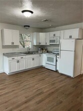 304 Front St in Lincoln, RI - Foto de edificio - Building Photo