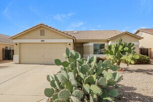 552 N Emery in Mesa, AZ - Building Photo