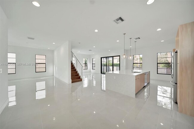 property at 1427 SW 23rd St