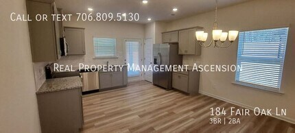 184 N Fair St in Calhoun, GA - Building Photo - Building Photo