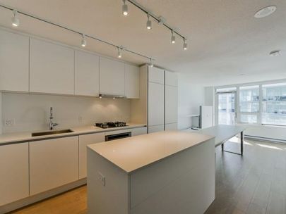 property at 908 Quayside Dr