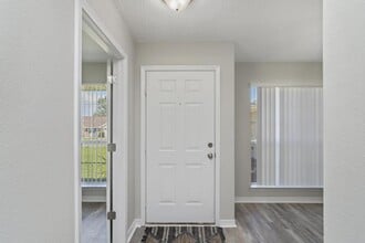 5309 Whitney Ct in Crestview, FL - Building Photo - Building Photo