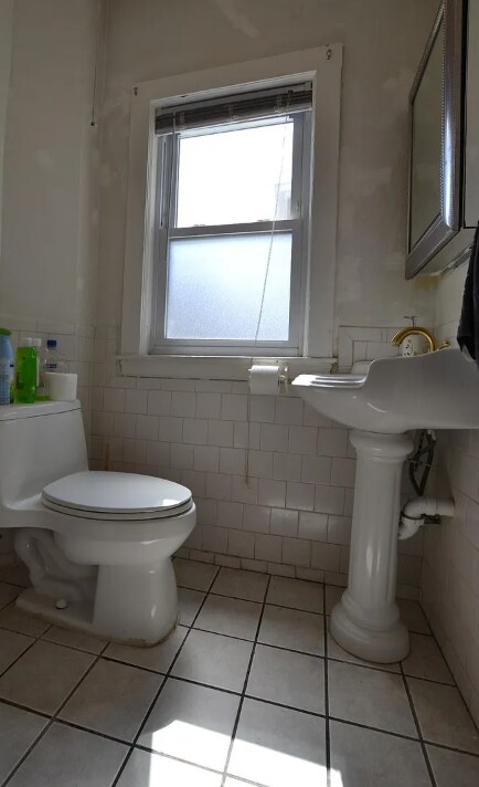 25 Colborne Rd, Unit 1 in Boston, MA - Building Photo - Building Photo