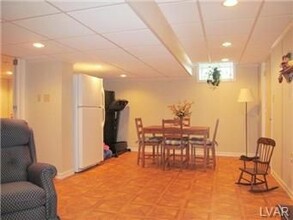 30 Millbrook Court in Easton, PA - Building Photo - Building Photo