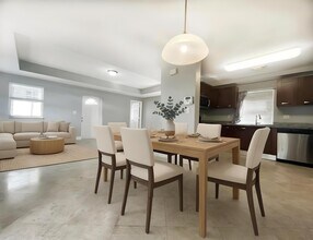 1045 SW 9th Ave in Miami, FL - Building Photo - Building Photo