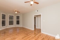 627 W Oakdale Ave, Unit #4 in Chicago, IL - Building Photo - Building Photo