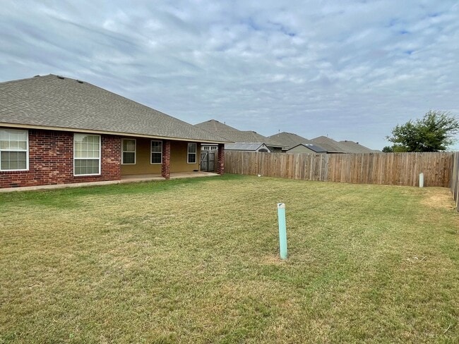 2145 Scissortail Landing Dr in Edmond, OK - Building Photo - Building Photo