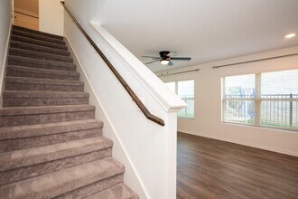 5403 Rosser Ruby Way in Brookshire, TX - Foto de edificio - Building Photo