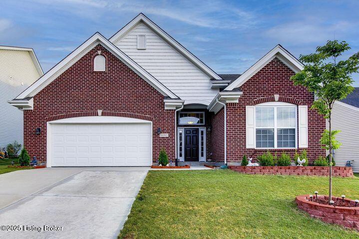 16982 Green Crest Ln in Louisville, KY - Building Photo