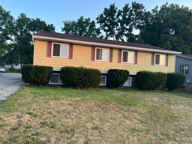 property at 1540 Burcham Dr