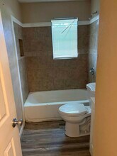 701 W Colorado St in Groesbeck, TX - Building Photo - Building Photo