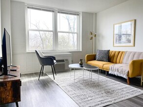 2515 Burnet Ave in Cincinnati, OH - Building Photo - Building Photo