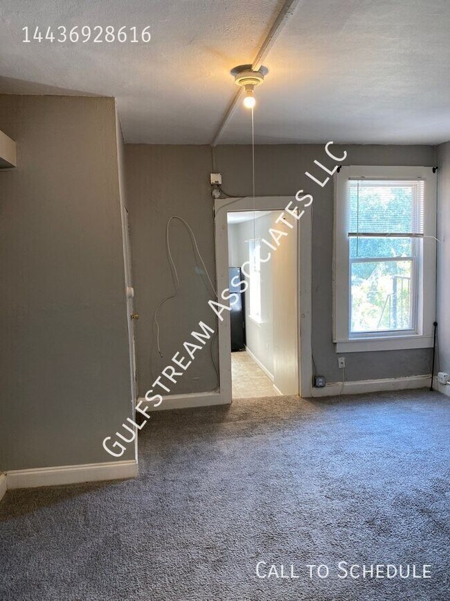 817 N Carey St in Baltimore, MD - Building Photo - Building Photo