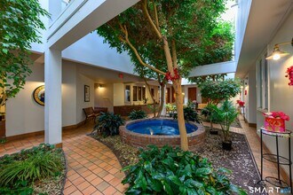 319 New Britain Rd in Berlin, CT - Building Photo - Building Photo