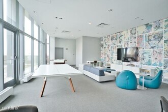 450 E Waterside Dr-Unit -Unit 403 in Chicago, IL - Building Photo - Building Photo