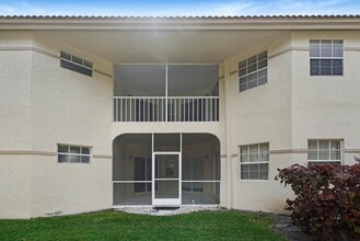 6513 Via Regina, Unit 6513 Via Regina in Boca Raton, FL - Building Photo - Building Photo