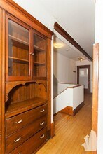 2730 N Wayne Ave, Unit 2 in Chicago, IL - Building Photo - Building Photo