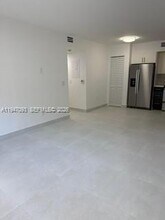 3680 N 56th Ave in Hollywood, FL - Foto de edificio - Building Photo