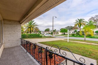 1927 Tumbleweed Dr in Holiday, FL - Building Photo - Building Photo