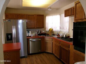 3454 Broken Arrow Dr in El Paso, TX - Building Photo - Building Photo