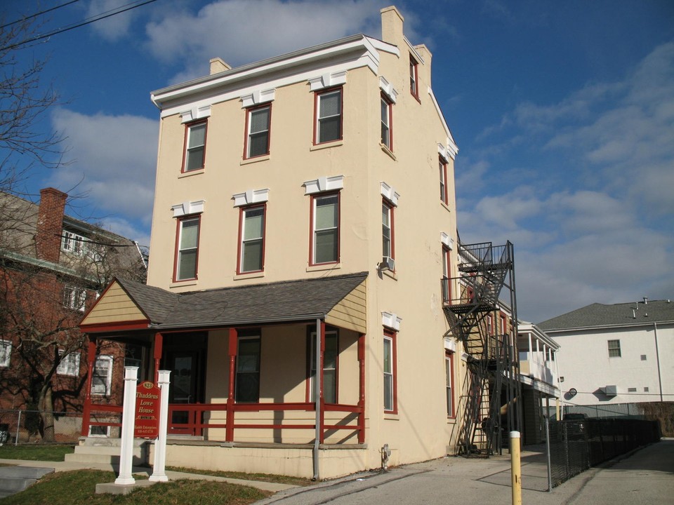 Thaddeus Lowe House in Norristown, PA - Building Photo