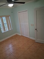 1285 NE 143rd St in North Miami, FL - Building Photo