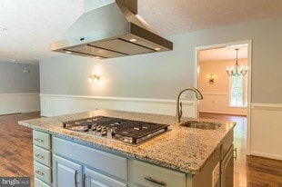 23258 Oak Dr in California, MD - Building Photo