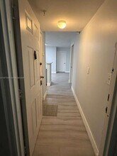 677 SW 111th Ave in Pembroke Pines, FL - Building Photo - Building Photo