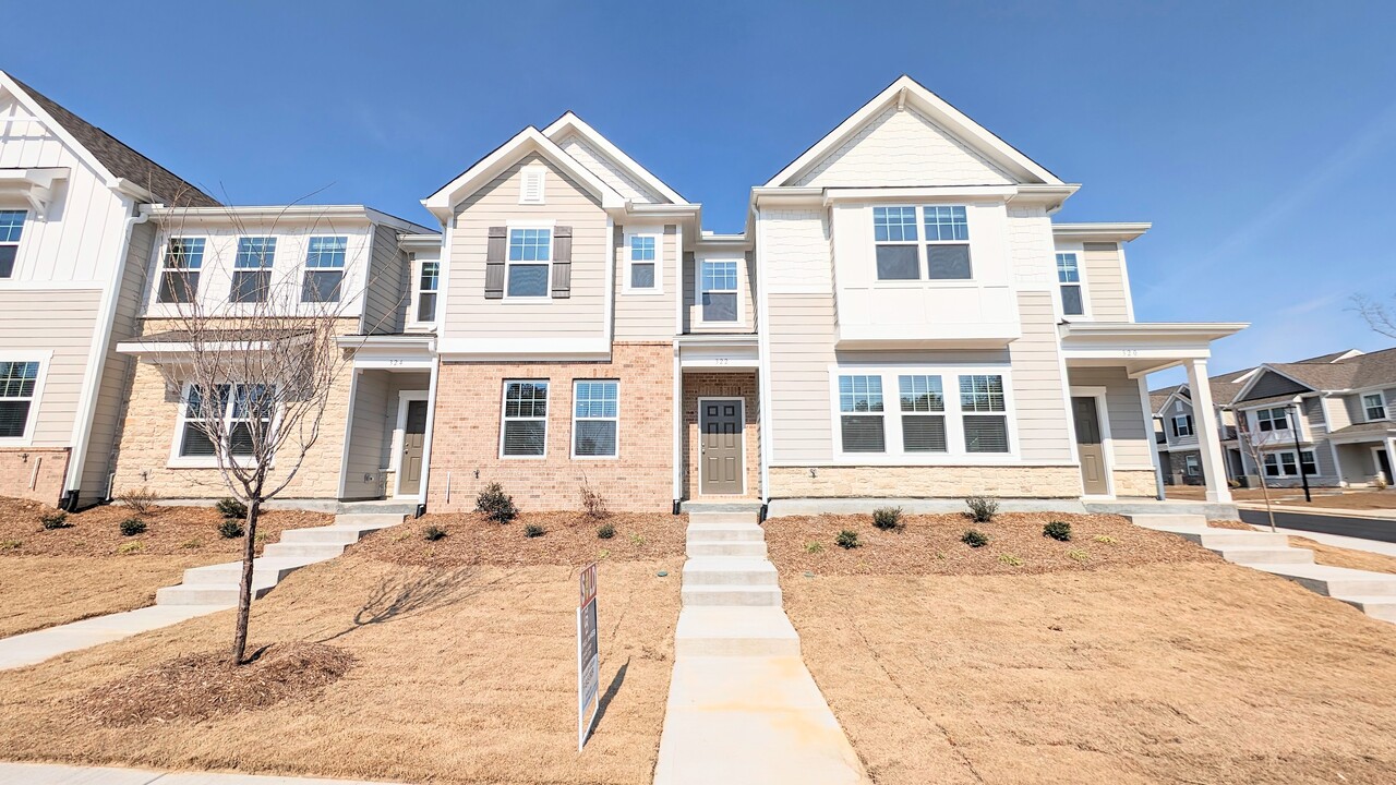 322 Spaight Acrs Wy in Wake Forest, NC - Building Photo