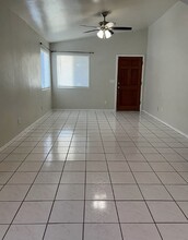 1330 E Lark Way in Tucson, AZ - Building Photo - Building Photo